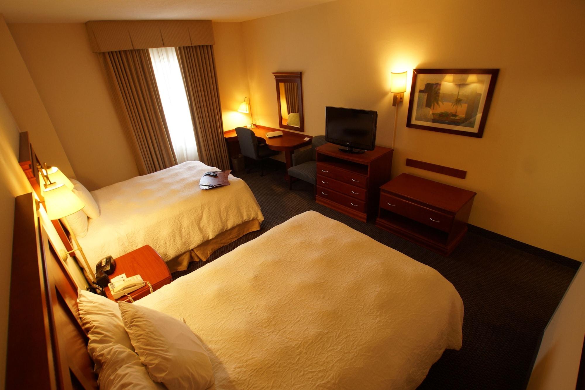 Hampton Inn Tampico Airport Eksteriør billede