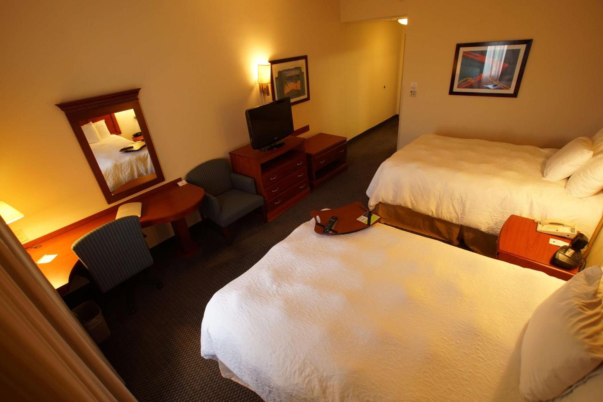 Hampton Inn Tampico Airport Eksteriør billede